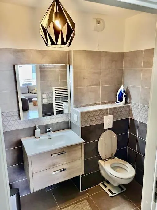 Apartment Superbe Appartement Au Calme La Garde